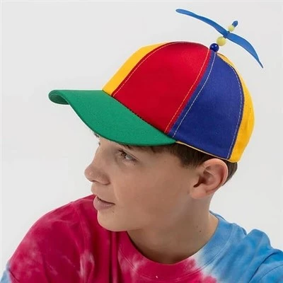 Topi besbol yang berwarna -warni